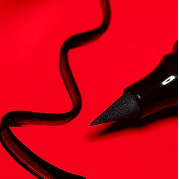 Rockins Cosmeticks Big Fat Liner Kohl Marker Pen - Picture 5 of 5